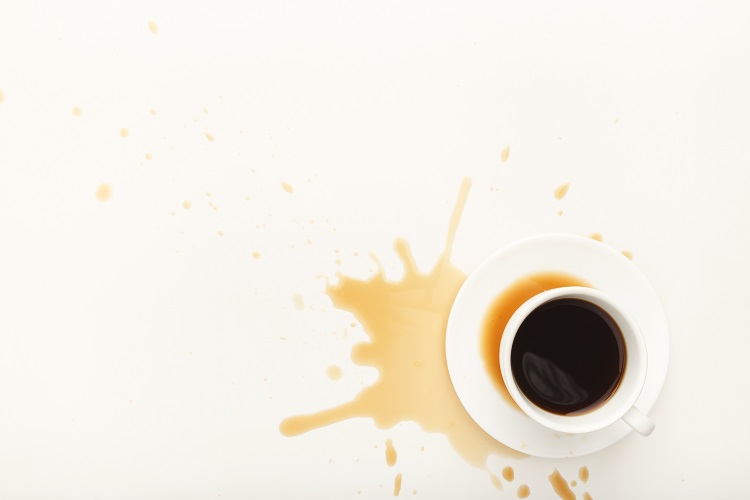 Matratze reinigen Kaffee