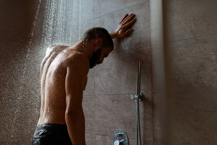 Warme Dusche Einschlafprobleme Trotz Müdigkeit